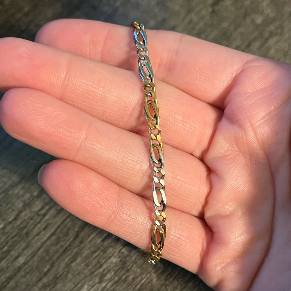 NWT 10k Two-Tone Men’s Fancy Link Figaro Bracelet, 9” - Picture 5 of 5
